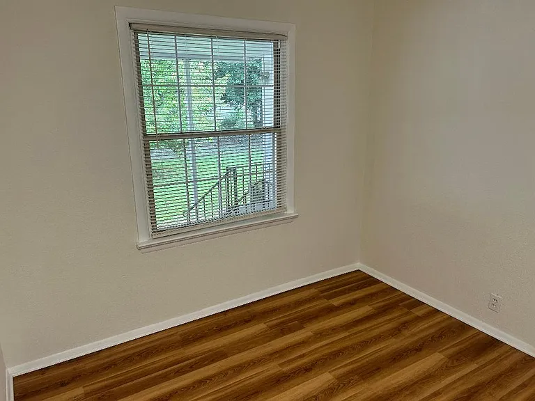 1148 Ashford Dr — Photo 48
