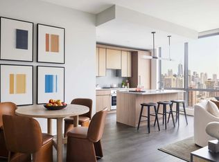 164 N Peoria St #2903, Chicago, IL 60607