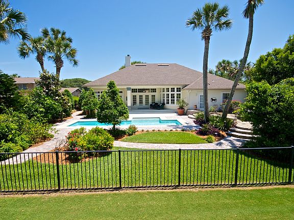 5th image of 358 San Juan Dr