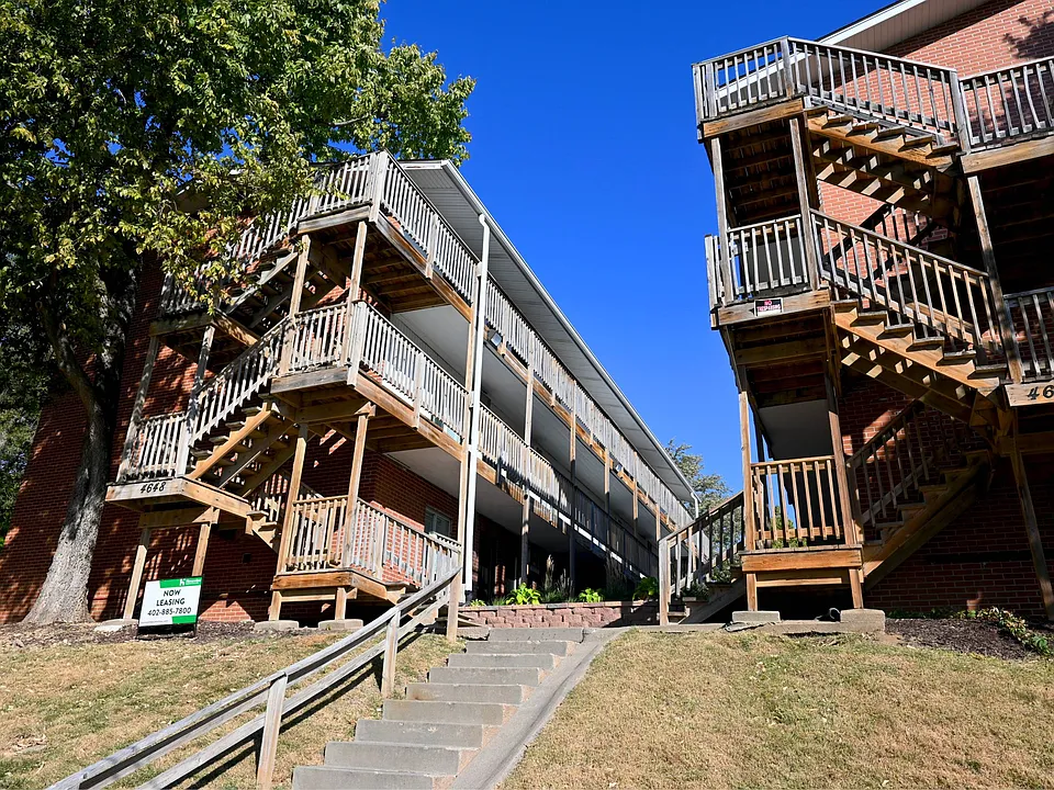 Cuming St Apartments
