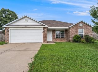 3483 Alliance Dr, Bethel Heights, AR 72764