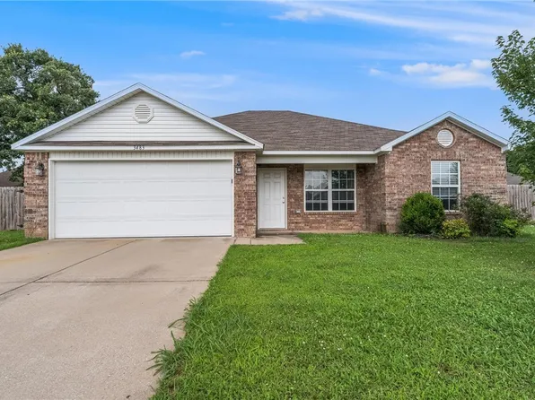 3483 Alliance Dr, Bethel Heights, AR 72764