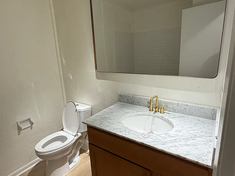 1281 Redwood Ln #C — Photo 16