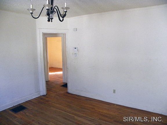 3rd image of 3329 Market Ave