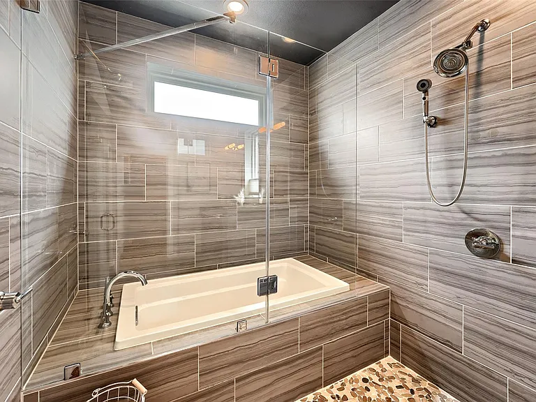 2301 Bluebonnet Ln #4 — Photo 22