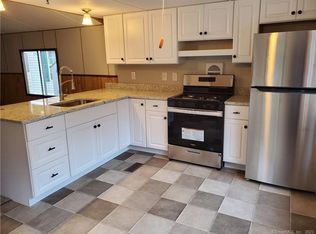 270 Boston Post Rd TRAILER 5, Waterford, CT 06385