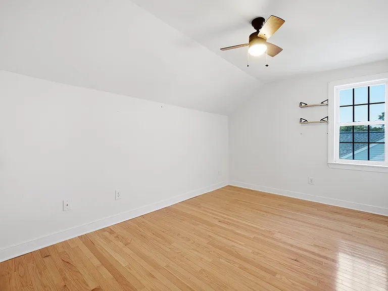 6613 Saint Laurence Dr — Photo 25