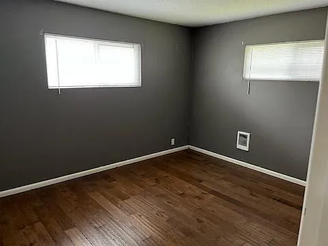 614 Reed Ln — Photo 6