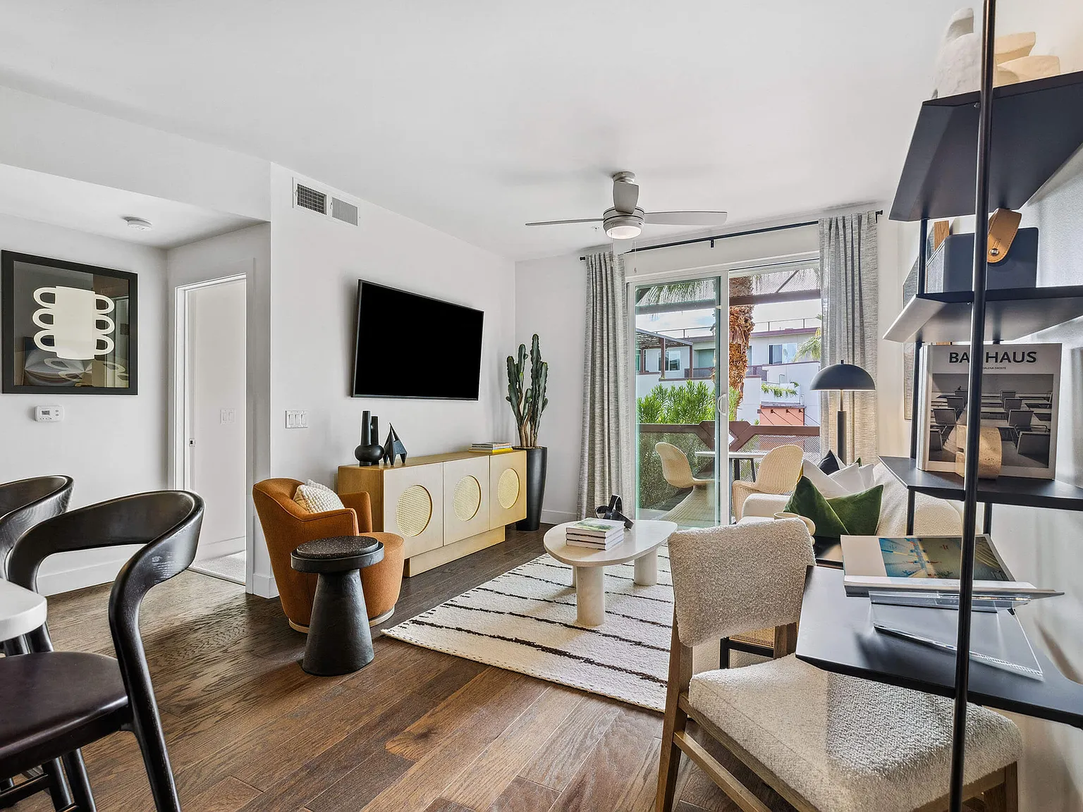 The Standard Scottsdale — Photo 2