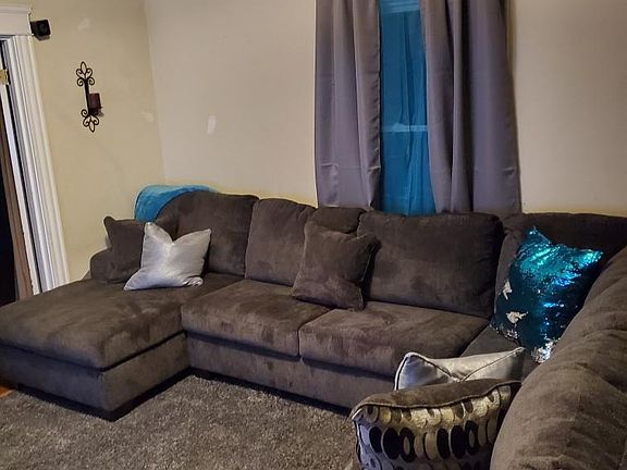 3rd image of 74 Park Ave