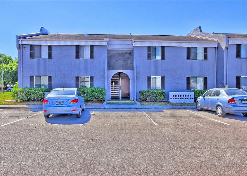 1st image of 4002 Cortez Dr APT D