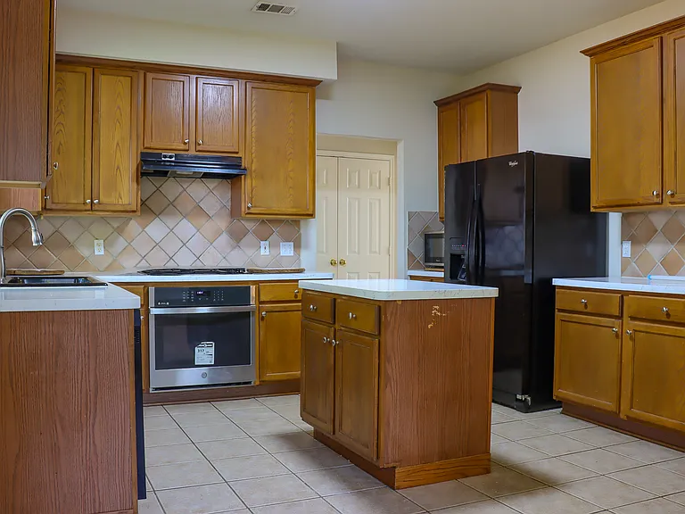4021 Aladdin Dr — Photo 8