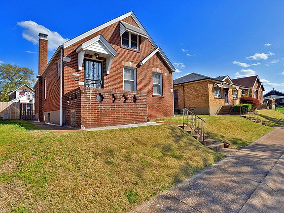3rd image of 4240 Giles Ave