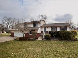 10236 Carlswood Ave NE, Hartville, OH 44632
