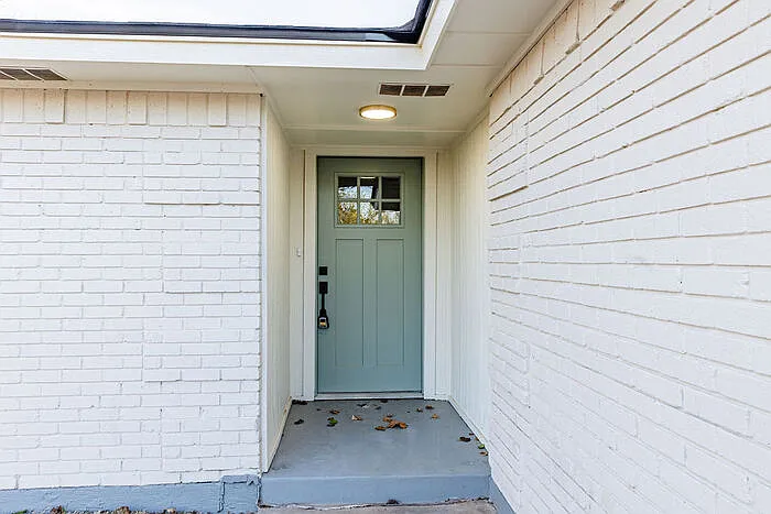 3 bed, 2.0 bath, 1430 sqft, $1,695 — Photo 3