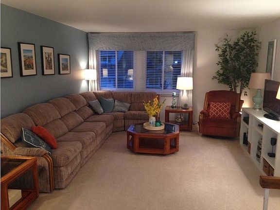 2nd image of 102 Norwood Ct