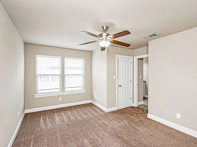 18177 Pinehurst Dr — Photo 9