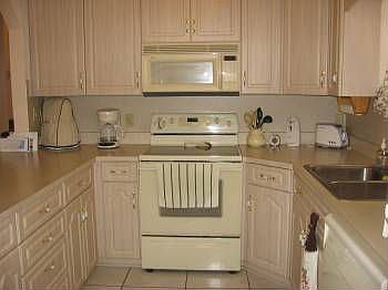 2nd image of 6372 Woodland Blvd