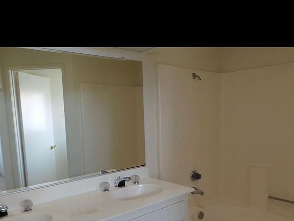 5th image of 14196 Port Royal Pl