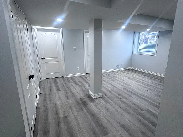 999 Black Cherry Dr #LOWER — Photo 7
