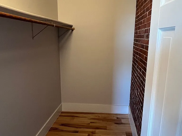 105 Main St — Photo 16