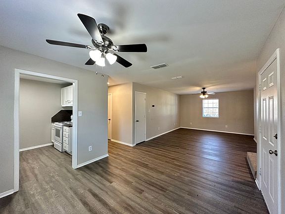 2nd image of 1604 Timber Creek Dr