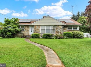 900 Clearview Ave, Hampstead, MD 21074