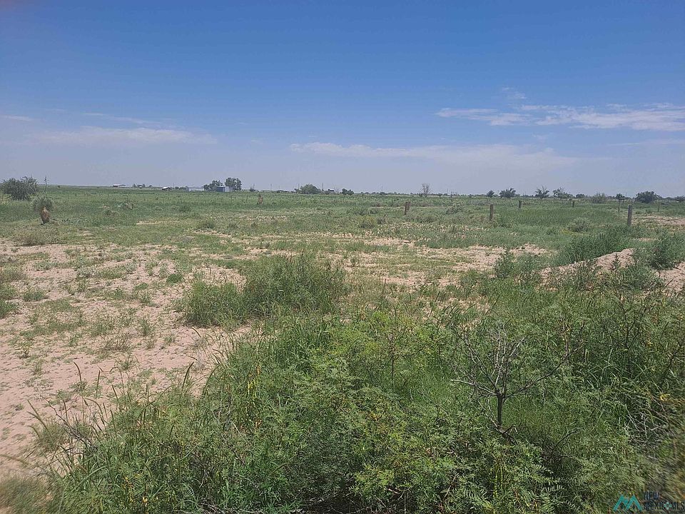 1st image of 20 Hayride Rd