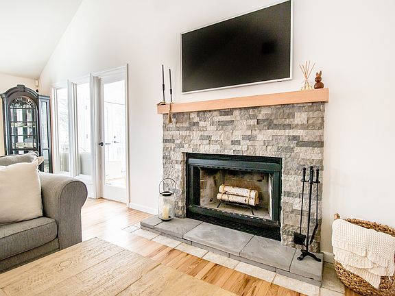 3rd image of 8170 La Habra Cir
