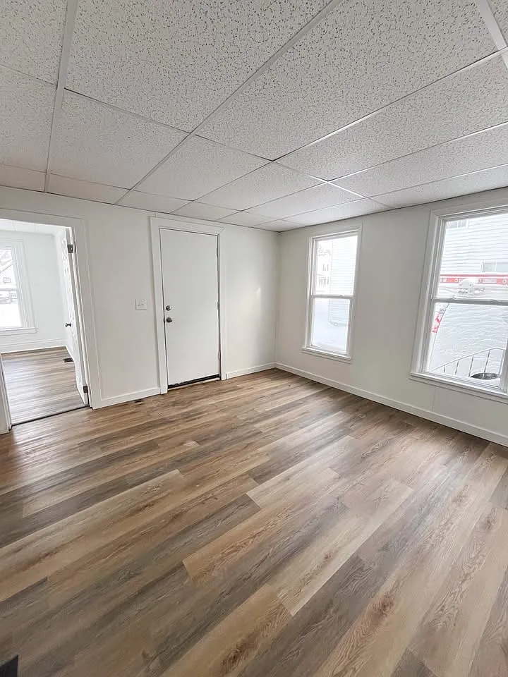 1019 Superior Street - 1 — Photo 4