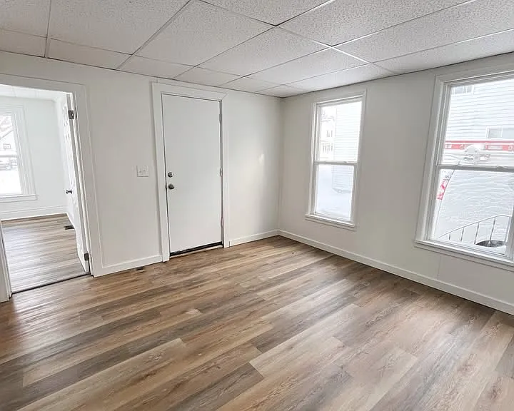 1019 Superior St — Photo 4