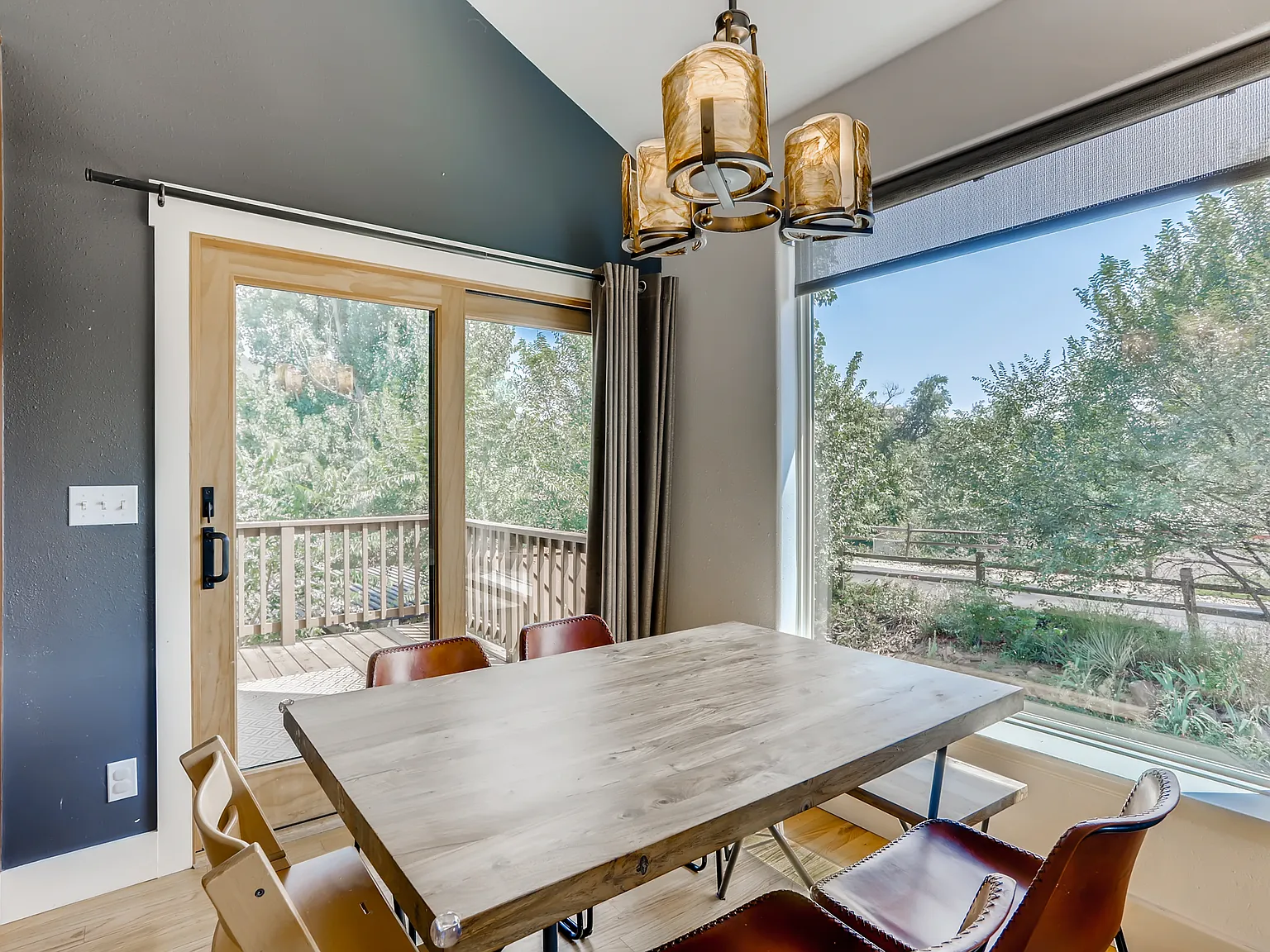 3 bed, 1500 sqft, $3,097 — Photo 3