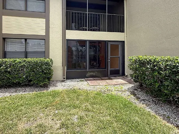271 Woodlake Wynde, Oldsmar, FL 34677