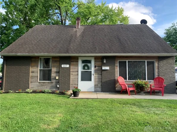 147 McCraw Dr, Englewood, OH 45322