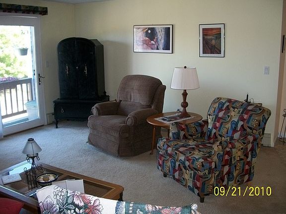 Living Rm With Slider To Balcony