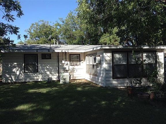 4th image of 1241 Buccaneer Dr