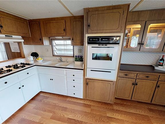 4th image of 721 N Sunset Ave Unit 44