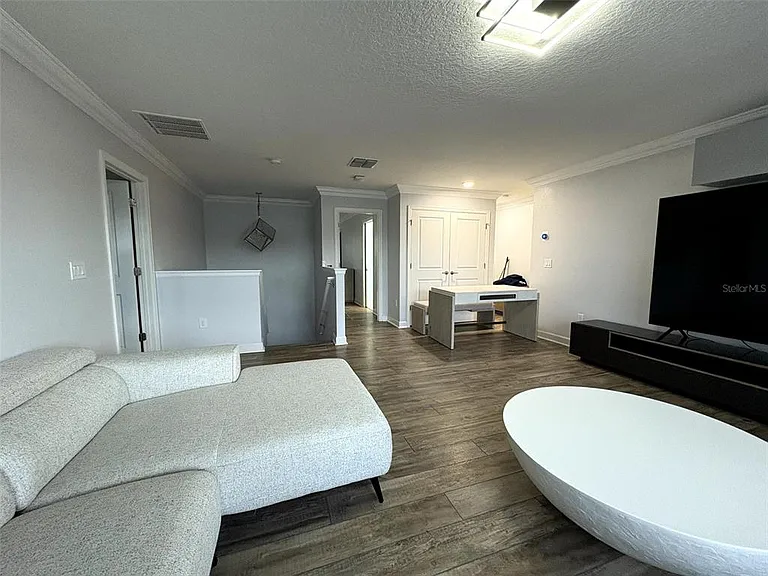 10342 Lovegrass Ln — Photo 11