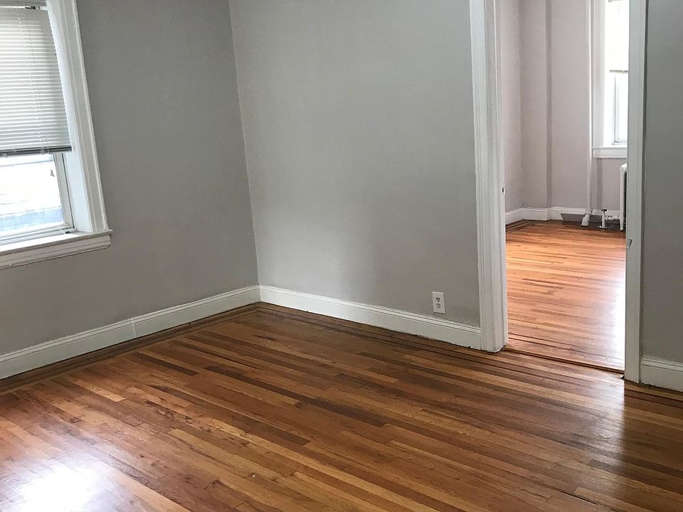 2nd image of 4521 Cottage Pl APT 1C