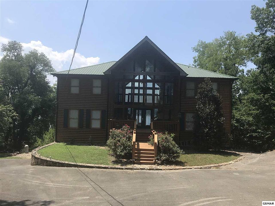 1st image of 2611 Phlox Ln