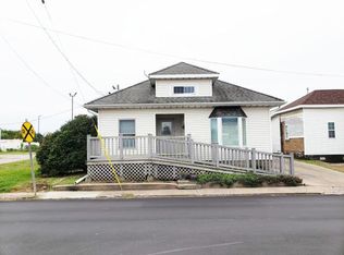 705 W College St, Marion, IL 62959