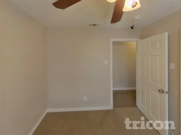 185 Trout St — Photo 12