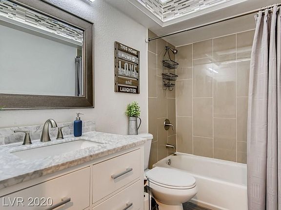 3rd image of 2641 Heritage Cir