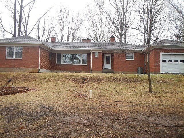 1st image of 130 Pinnacle Dr