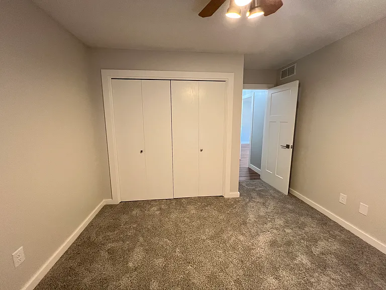 2213 E Myrtlewood Ct — Photo 91