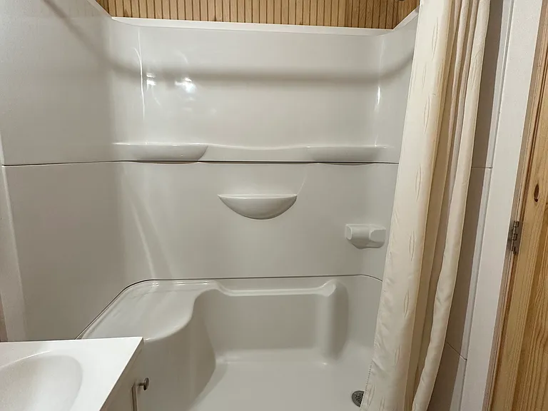 210 E North St #22 — Photo 7
