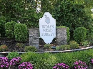 35 Madder Lake Cir, Commack, NY 11725