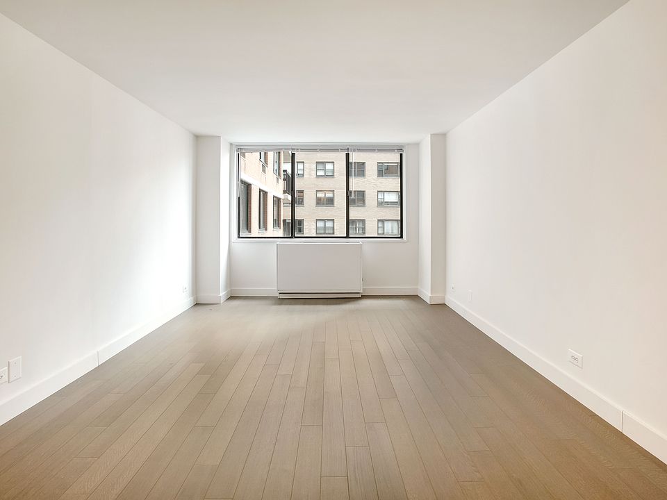 1st image of 300 Mercer St APT 9A