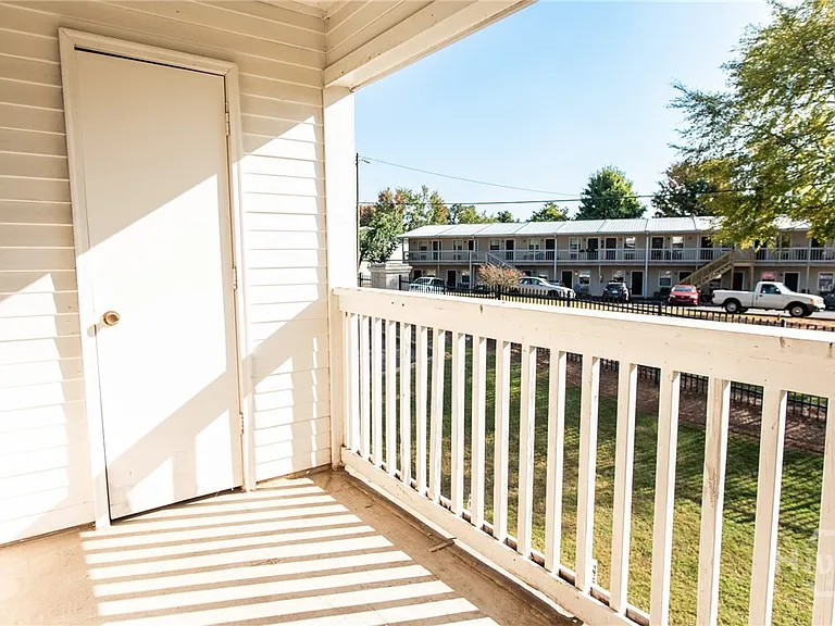 290 Appleby Dr #252 — Photo 27