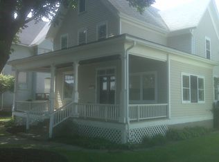 910 N Church St, Rockford, IL 61103